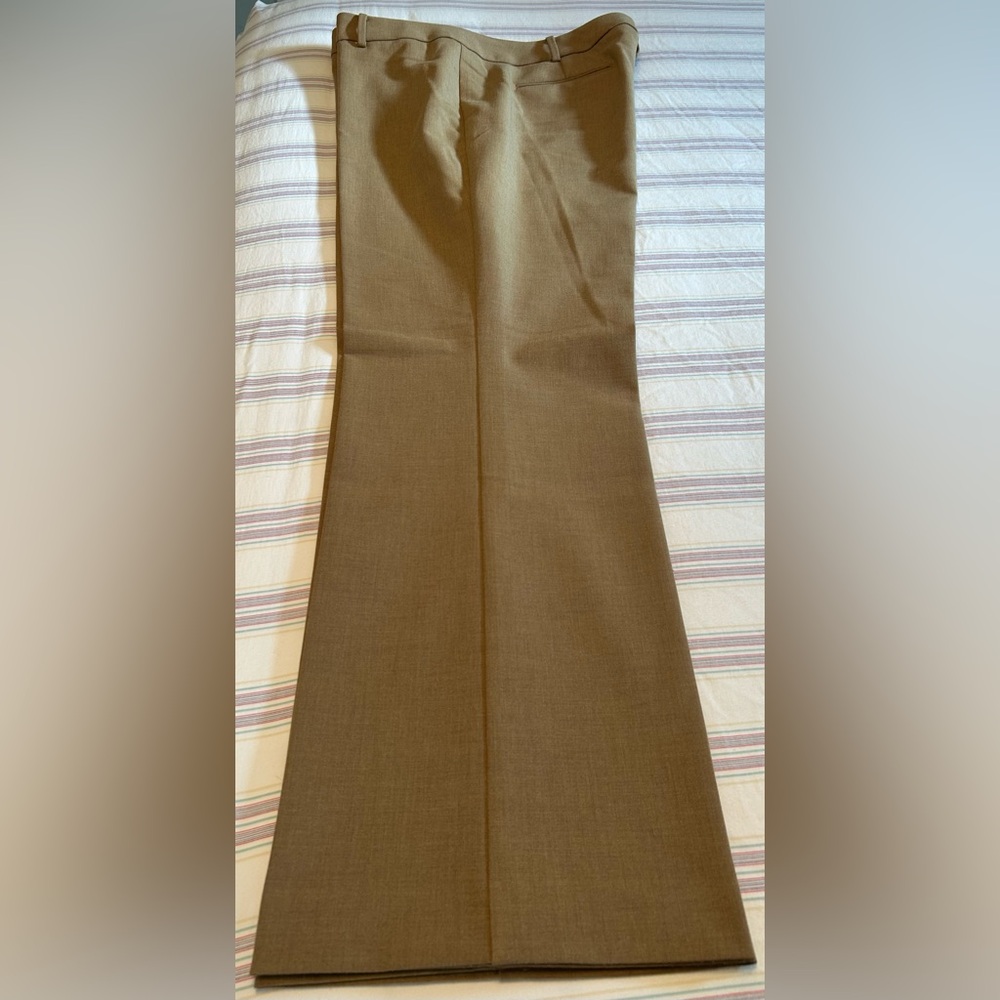 Talbots Women’s Classic Dress Pants with Flared Bottom Size 18 - Picture 3 of 9